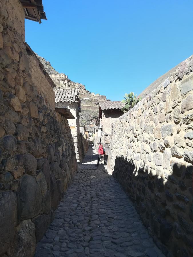 Hostal Mama K'Illa Ollantaytambo Bagian luar foto