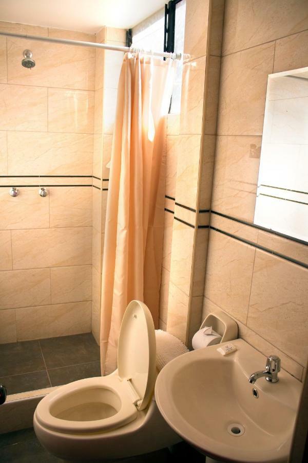 Hostal Mama K'Illa Ollantaytambo Bagian luar foto